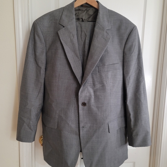 Brooks Brothers Two Piece 2 Button Suit 42 Short Waist 34